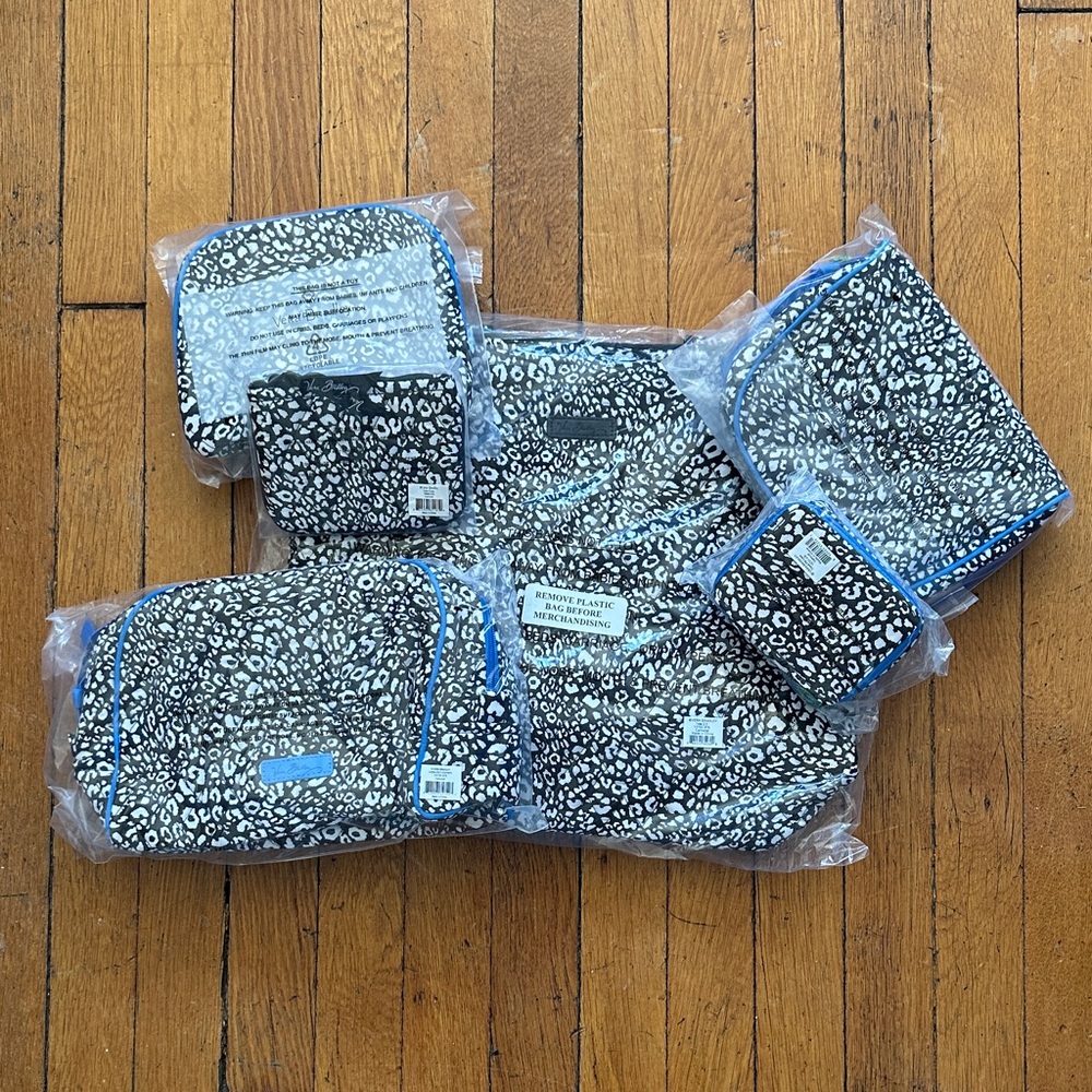 NWT Entire Vera Bradley Matching Bag Set